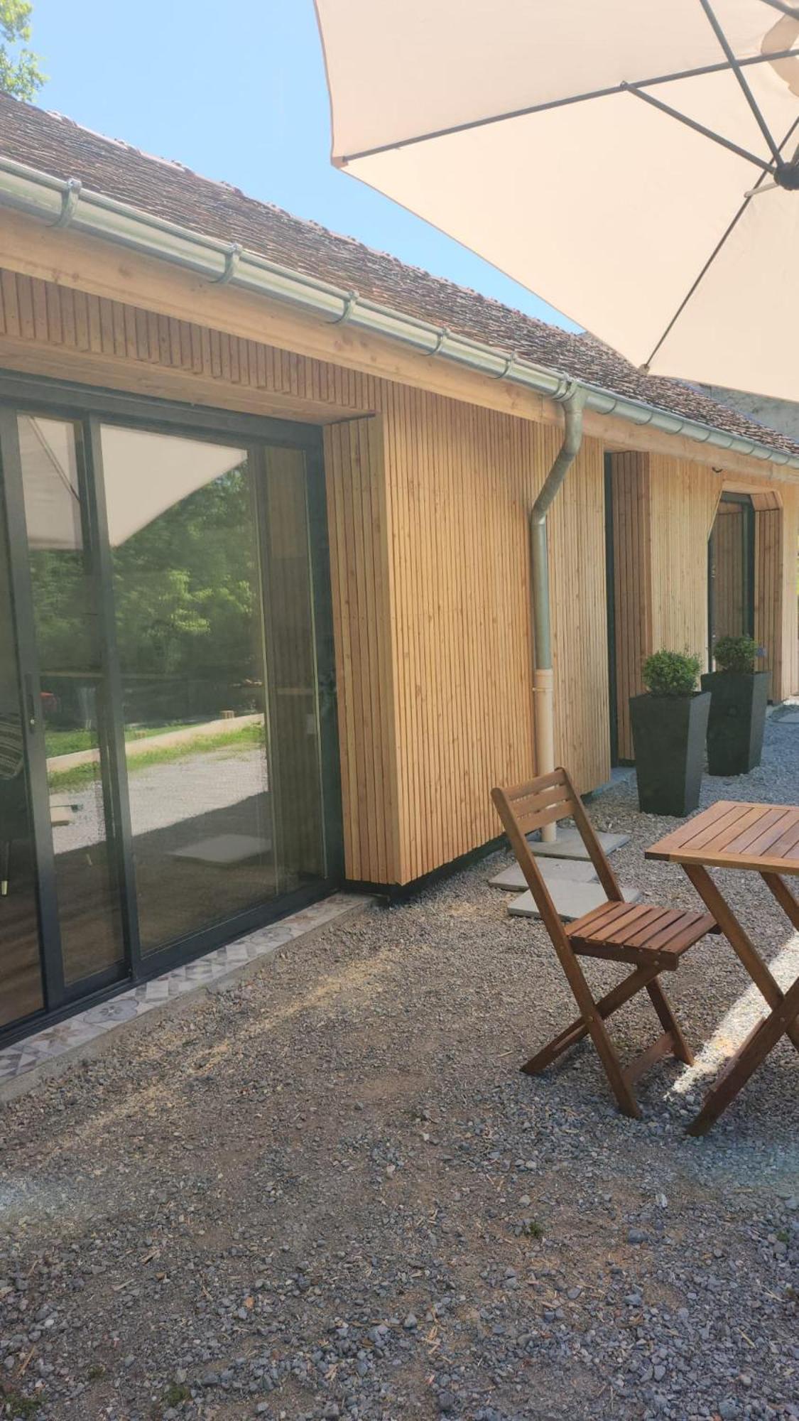 Lodge Du Chateau De Feschaux Villeneuve-sous-Pymont Luaran gambar